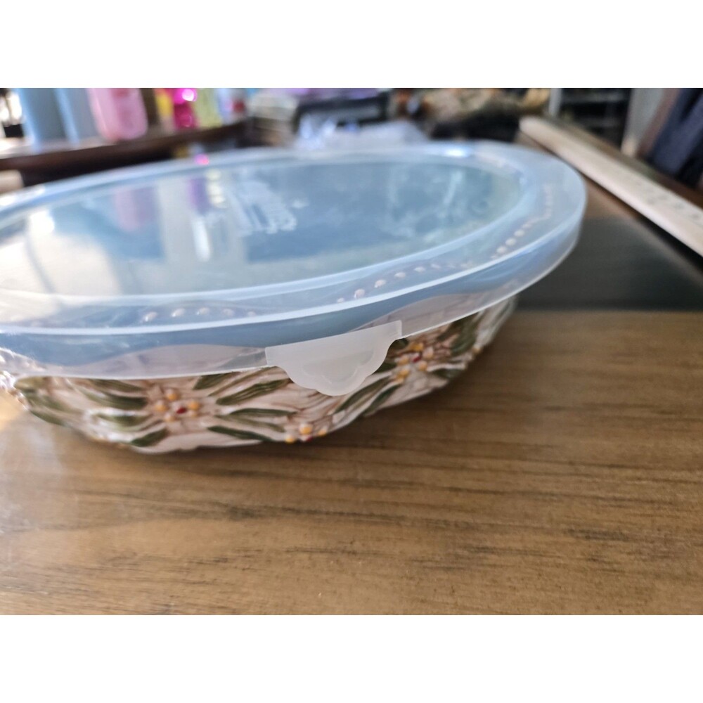 Temp-tations By Tara Old World Scalloped Basket Weave Green 9" Round Baking Dish
